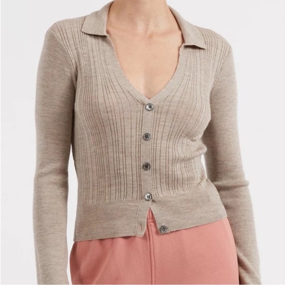 ATM button up collared light weight sweater top, soooo cute! - Picture 1 of 7